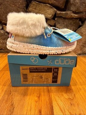 New Hey Dude Toddler Rainbow Dreamer Blue Faux Fur Cuff Shoe Size K8